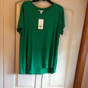 Crown & Ivy Vibrant Green Short Sleeve Tee